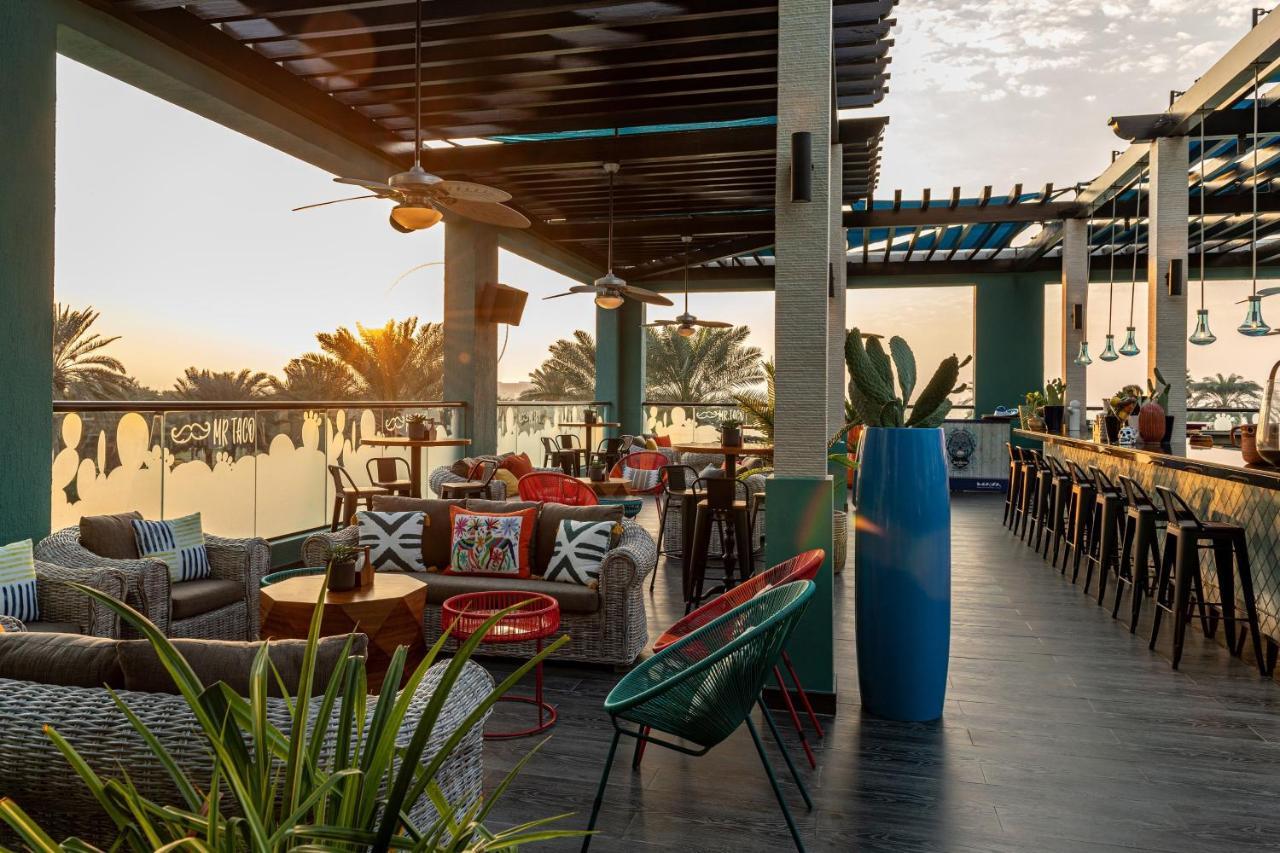 Le Royal Meridien Beach Resort & Spa Dubai Exteriör bild
